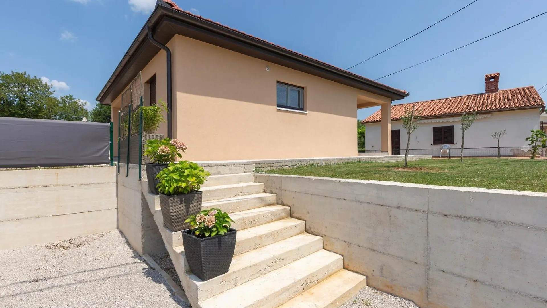 Villa Xenia A Energy Efficient ラビン
